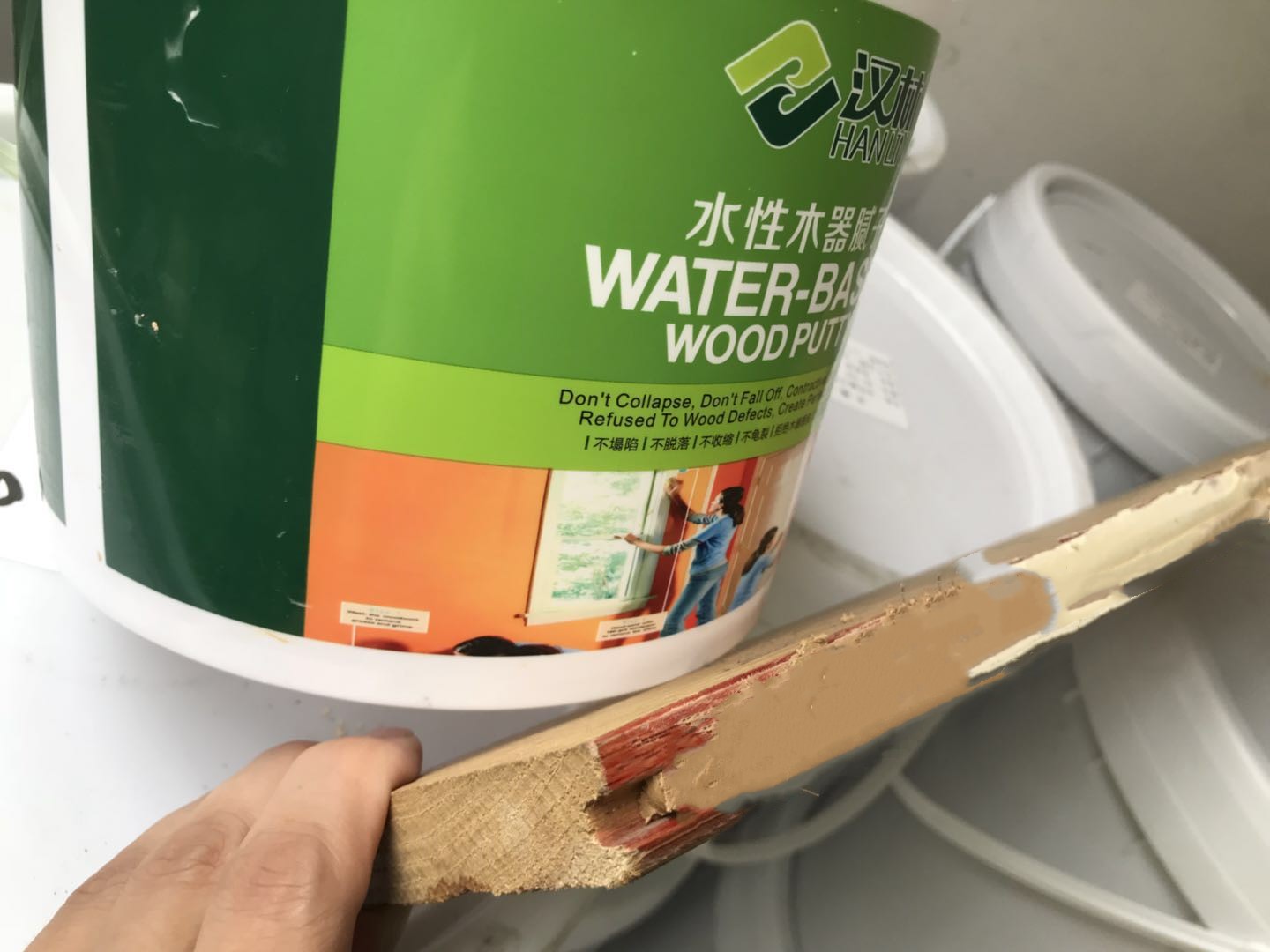 补完汉林水性腻子的家具白胚上，能不能再上家具漆？